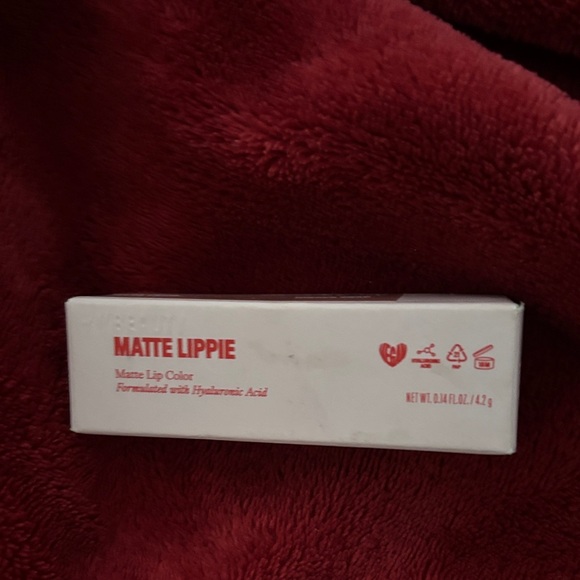 Matte Lippie bringer Snap - Picture 1 of 6